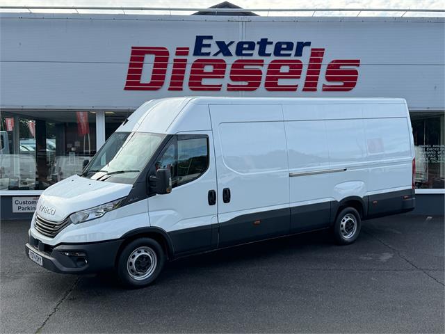 Iveco Daily 35S14 2.3 High Roof 4100 WB