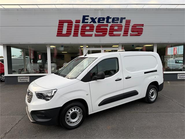Vauxhall Combo 1.5D 2300 L2H1 Dynamic 100PS
