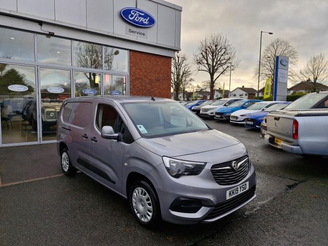 Vauxhall 1.5 Turbo D 2300 Sportive Panel Van 4dr Diesel Manual L2 H1 Euro 6 (s/s) (100 ps)