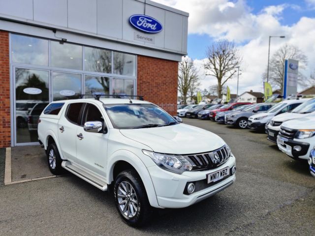 Mitsubishi 2.4 DI-D DC Barbarian Pickup Double Cab 4dr Diesel Auto 4WD Euro 6 (178 ps)