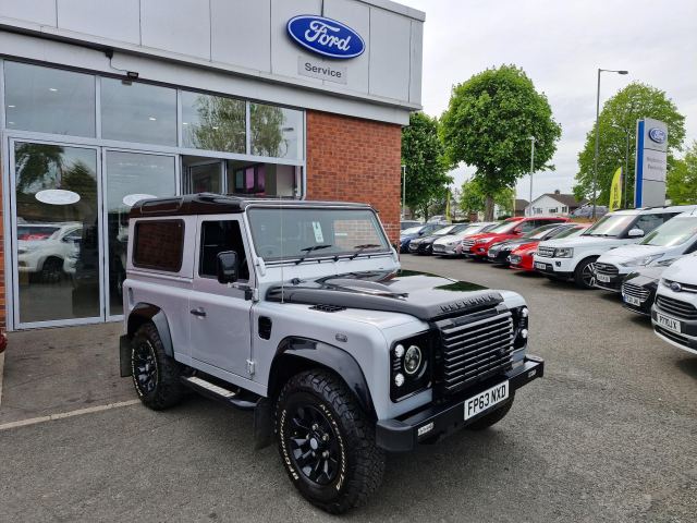 Land Rover 2.2 TDCi XS Station Wagon Double Cab 3dr Diesel Manual 4WD SWB Euro 5 (122 ps)
