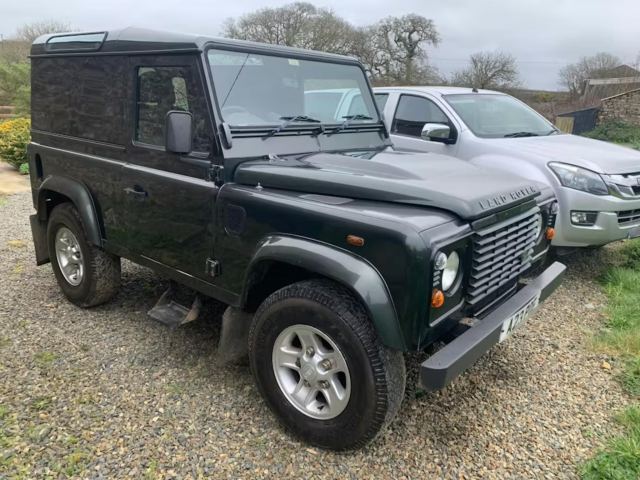 Land Rover 2.4 TDCi County Hard Top SUV 3dr Diesel Manual 4WD SWB Euro 4 (122 bhp)