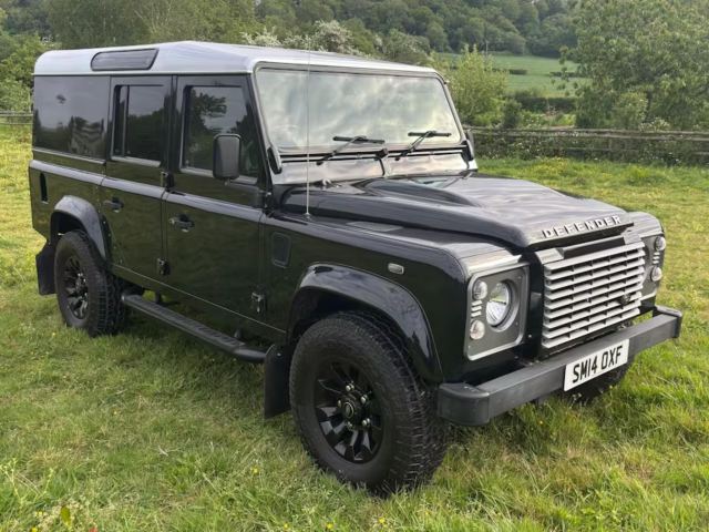 Land Rover 2.2 TDCi XS Utility Wagon Double Cab 5dr Diesel Manual 4WD MWB Euro 5 (122 ps)